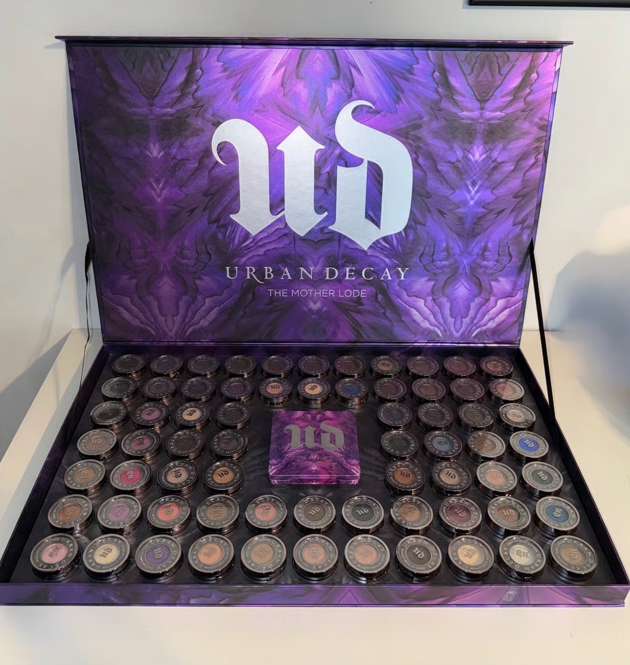 Urban Decay Eyeshadow Vault